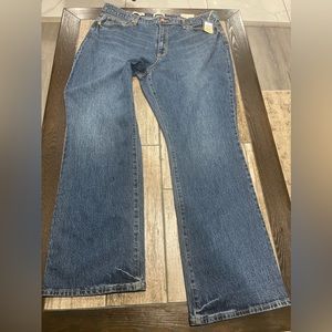 Universal Thread Women’s Vintage Bootcut Jeans Size 18R NWT